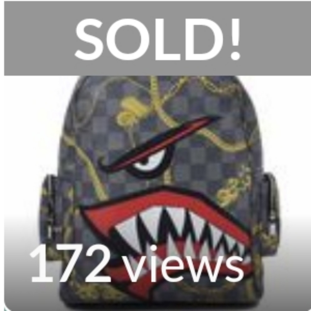 🚫SOLD!!🚫Sharkmouth Gold chain backpack - Picture 1 of 8
